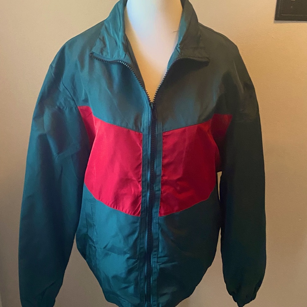 NEW LOOK Men Men’s Green & Red Windbreaker Jacket